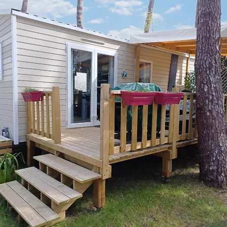 Mobil A Dans Les Landes Pres De La Campsite Seignosse