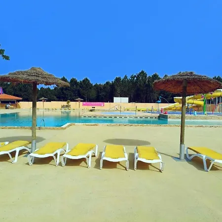 Mobil A Dans Les Landes Pres De La Campsite