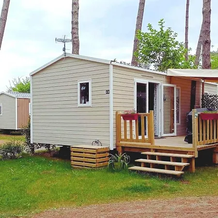 Mobil A Dans Les Landes Pres De La Campsite Seignosse