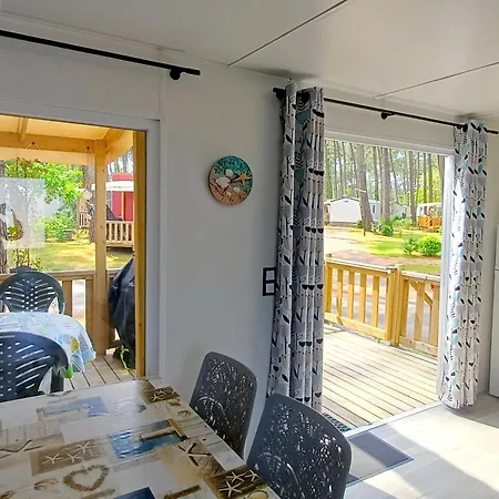 Mobil-home Climatise - Terrasse Et Portillon - Proche Ocean