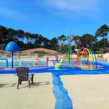 Mobil-home Climatise - Terrasse Et Portillon - Proche Ocean *